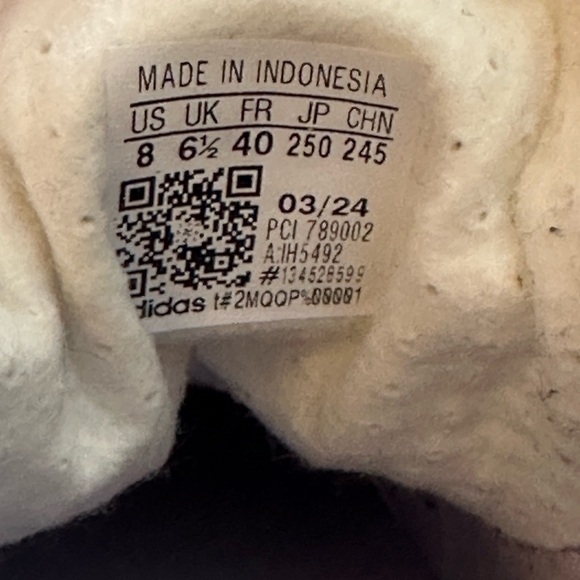 Adidas Beige and Neon Yellow Sneakers - Picture 4 of 4